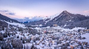 Davos – raj za ljubitelje zimskih sportova i omiljeno odredište kraljevske obitelji - Photo by Damian Markutt on Unsplash