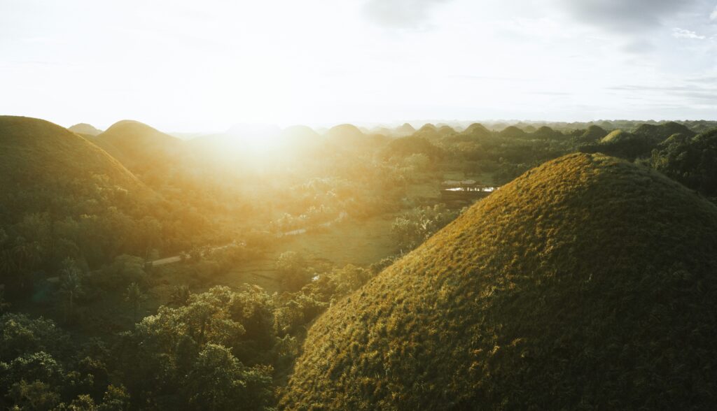 Bohol, the island of chocolate hills and the smallest monkeys in the world 3 jaanus jagomagi 85V 8QFpYcM unsplash
