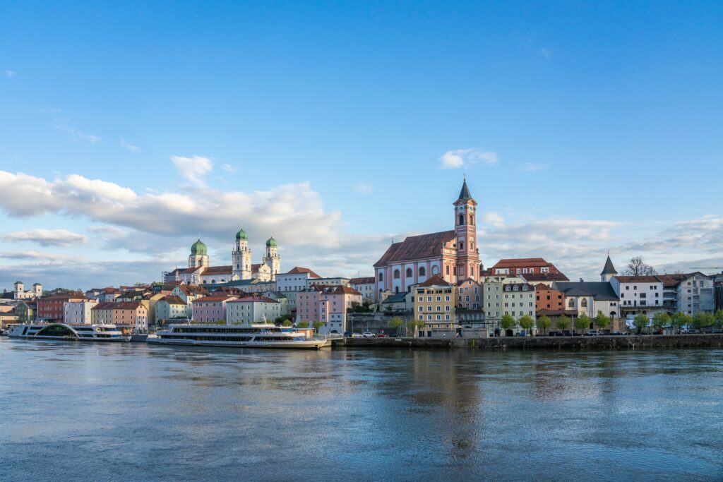Passau – the city of three rivers and the busiest port on the Danube 3 leonhard niederwimmer jBJsWU0JsFg unsplash