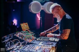 Tomo in der Mühlen član žirija Supertalent Hrvatska - korowabar, CC BY-SA 4.0, via Wikimedia Commons