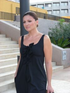 Nina Badrić biografija i karijera pop pjevačice - Rlicul, CC BY-SA 3.0 , via Wikimedia Commons